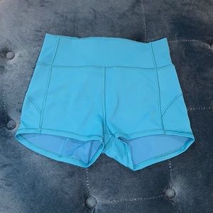 Lululemon In Movement Shorts 2.5”